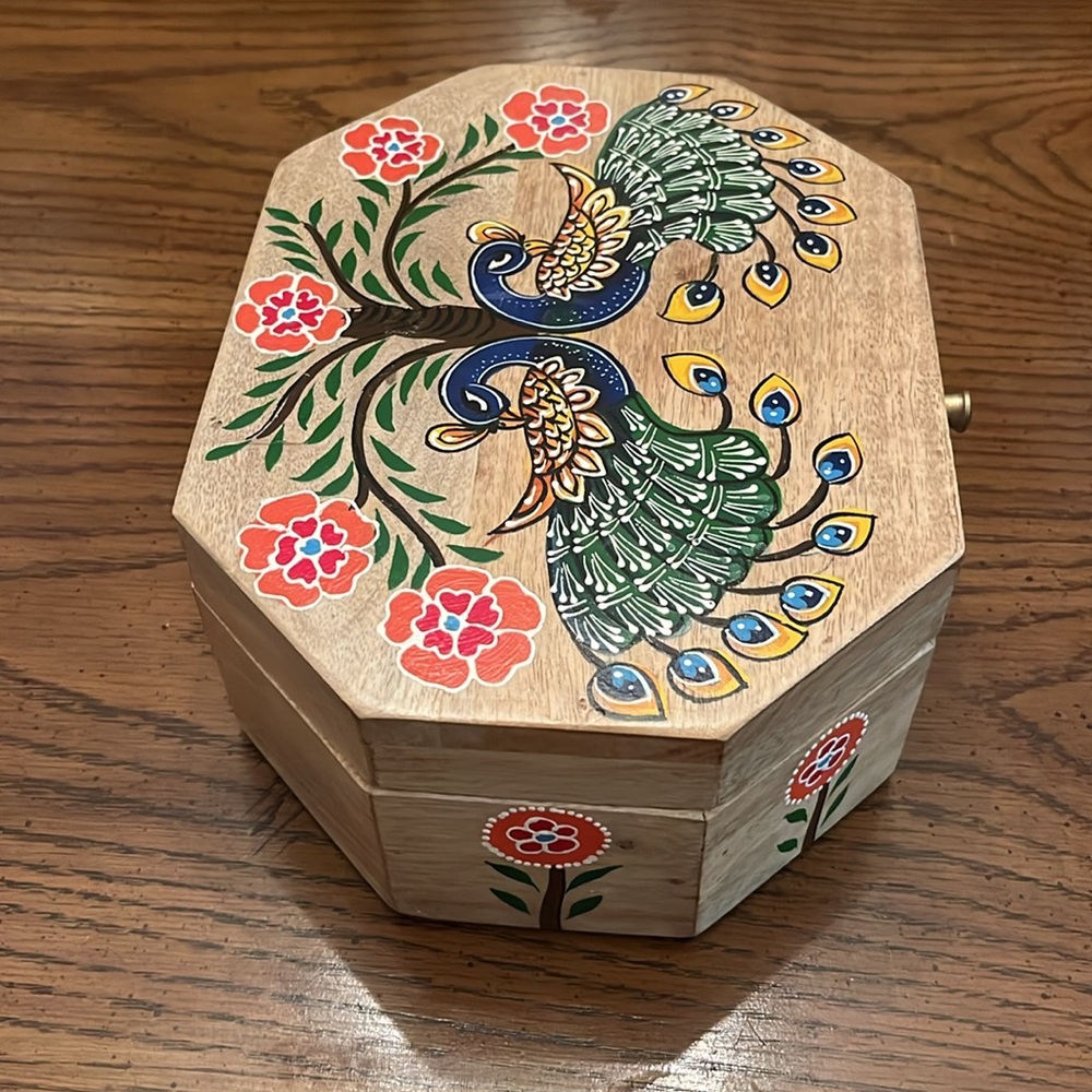 Decorative storage‎ box - Picture 4 of 16